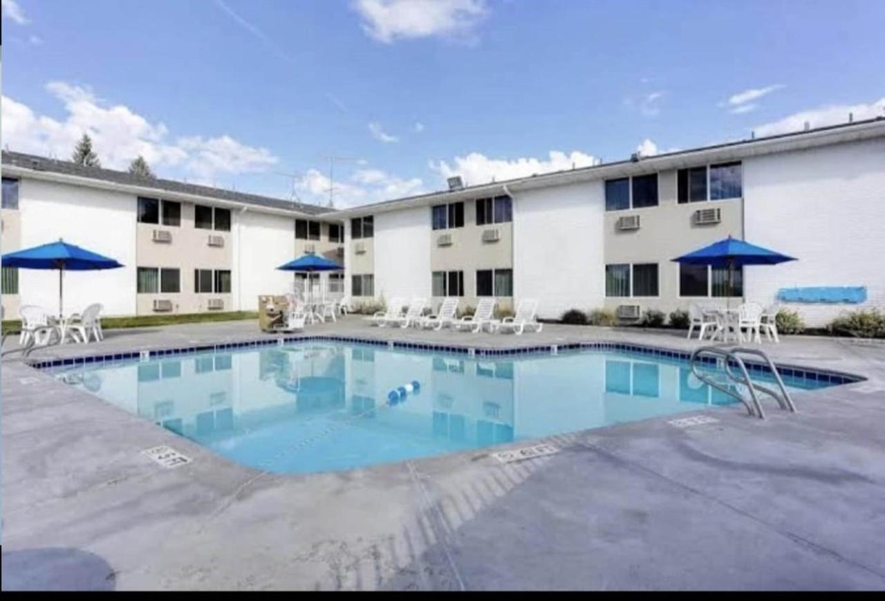 Hilltop Hotel Idaho Falls Exteriör bild